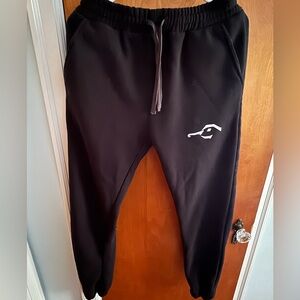 Dux waterfowl Black Sweatpants with Tapered Cuffs and Logo